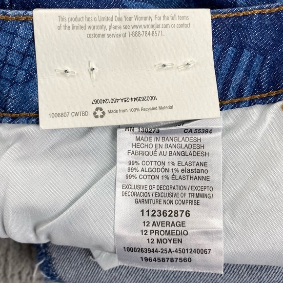 Wrangler Women's Mid-Rise Vintage Cutoff Quilted Star Shorts   |  Size:  12 - Picture 12 of 14